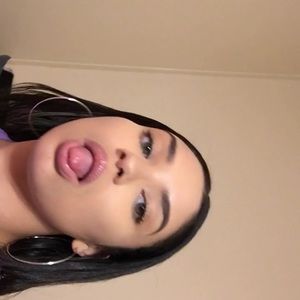 Meet your Posher, Cristahne